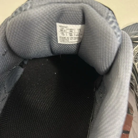 ASICS GEL KAYANO 14 - Picture 5 of 7